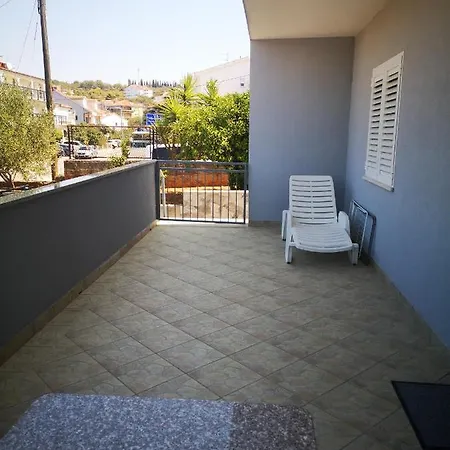 Apartment Slavica Trogir Exterior photo
